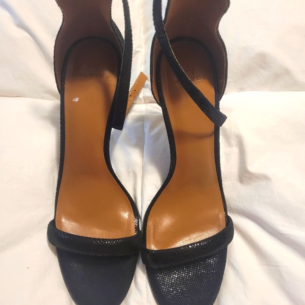 Halston 3.5/4 inch heels